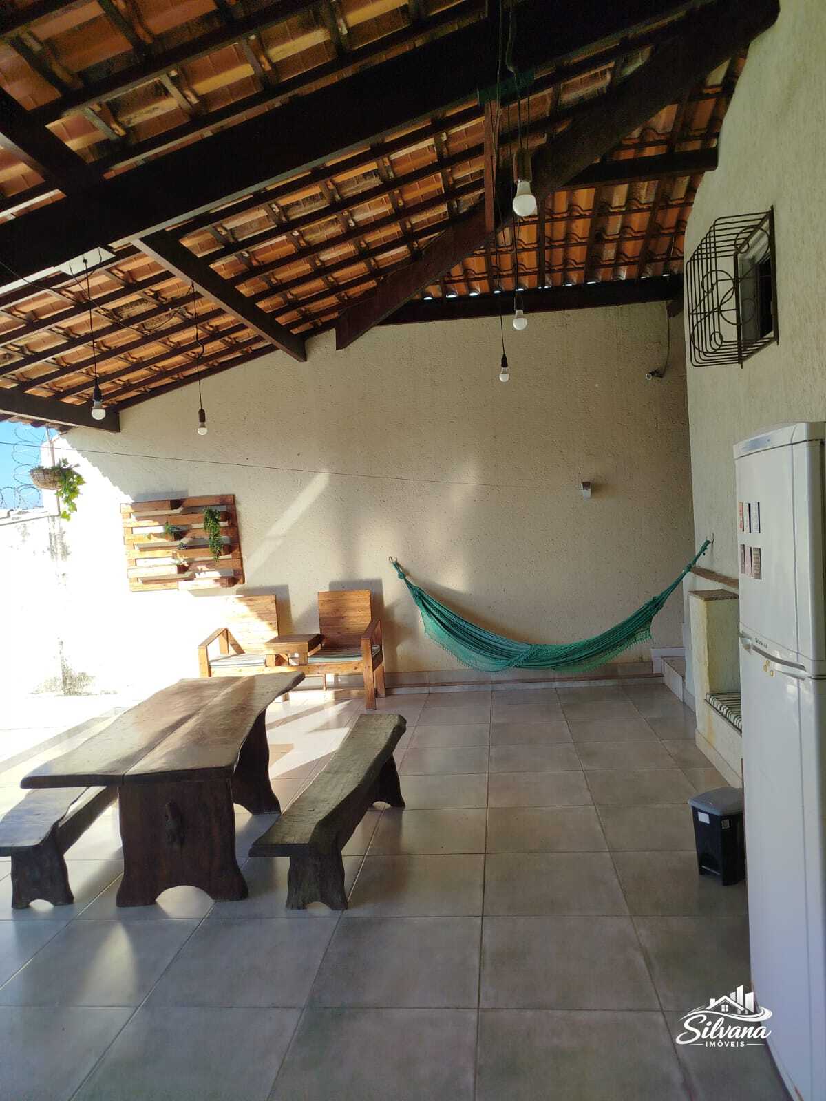 Excelente Casa no Bairro das Indústrias – Ideal para Família Grande