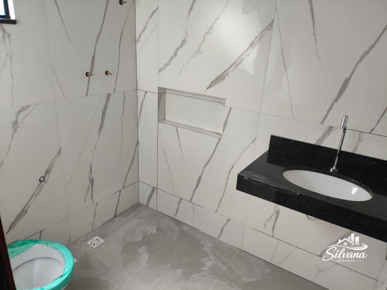 Linda Casa Moderna 2 Quartos com Suíte – Bairro Mano