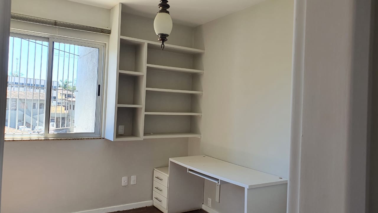 VENDO ÓTIMA CASA NO BAIRRO SANTA RITA