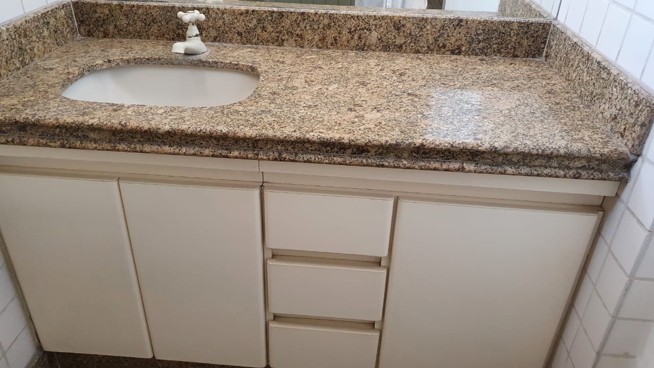 VENDO ÓTIMA CASA NO BAIRRO SANTA RITA